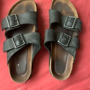 Birkenstock Shoes - used black birkenstock’s Birkenstock Shoes - used black birkenstock’s